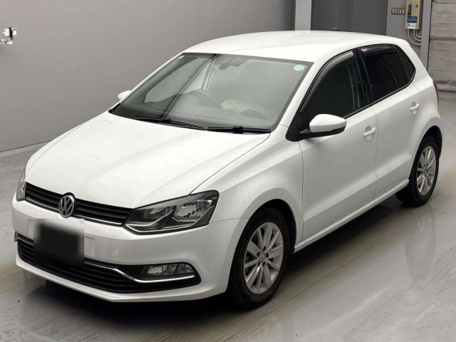 VOLKSWAGEN POLO 2015