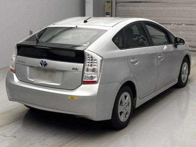TOYOTA PRIUS 2010