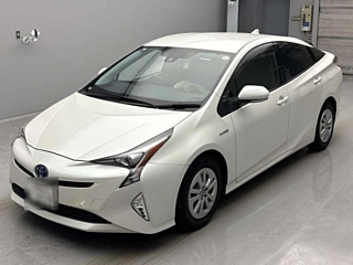 TOYOTA PRIUS 2016