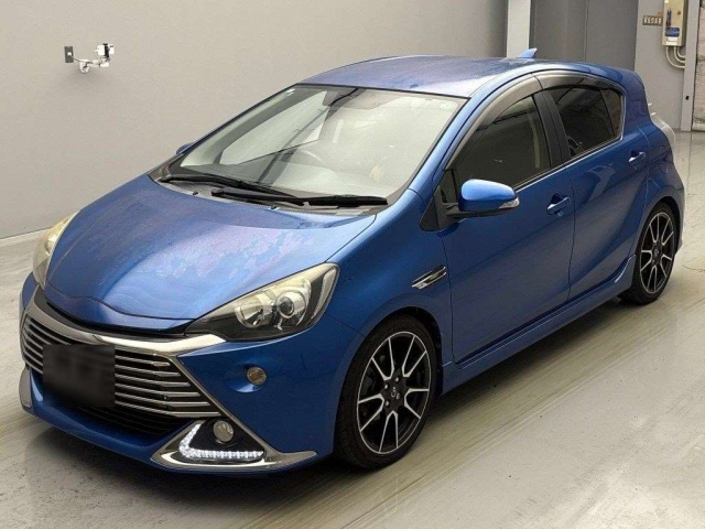 TOYOTA AQUA 2014