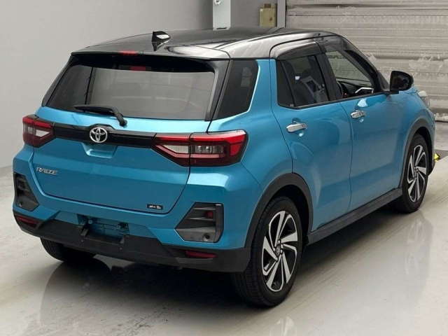 TOYOTA RAIZE 2020