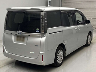 TOYOTA VOXY 2015