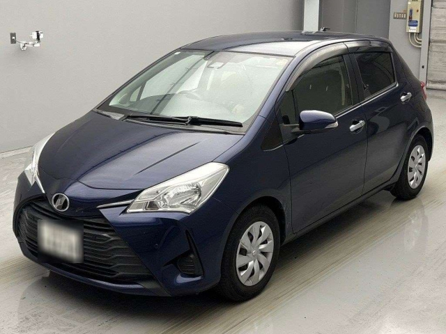 TOYOTA VITZ 2018