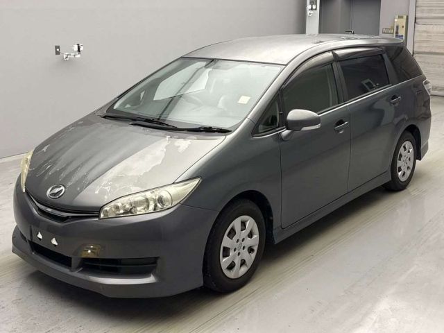 TOYOTA WISH 2012