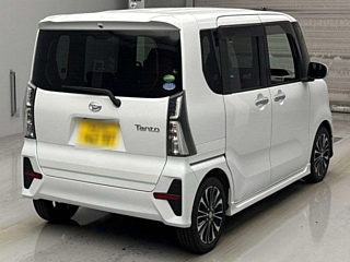 DAIHATSU TANTO 2019