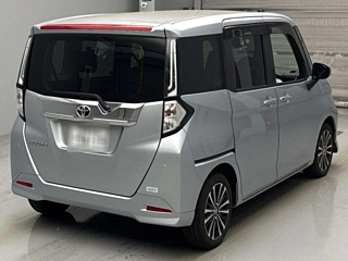 TOYOTA ROOMY 2023