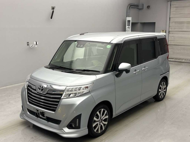 TOYOTA ROOMY 2018