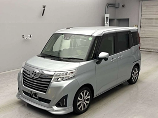 TOYOTA ROOMY 2018