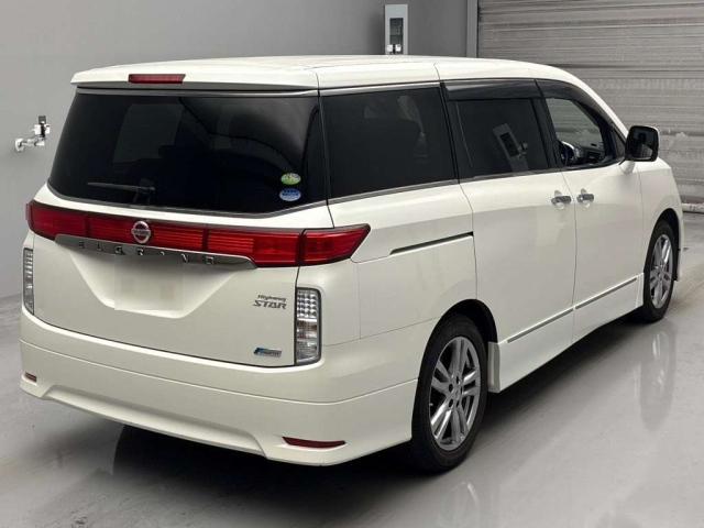 NISSAN ELGRAND 2012