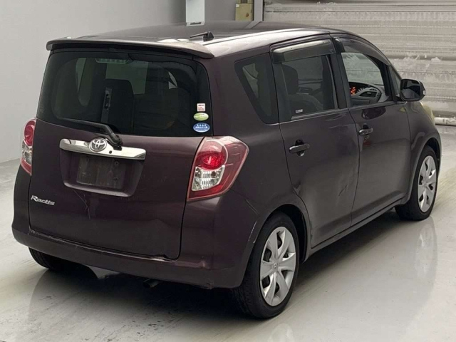 TOYOTA RACTIS 2010
