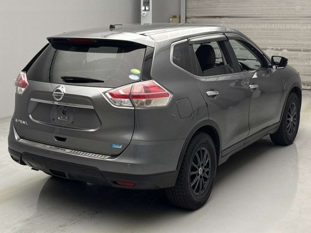 NISSAN X-TRAIL 2015