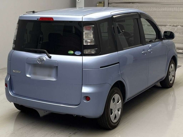 TOYOTA SIENTA 2014
