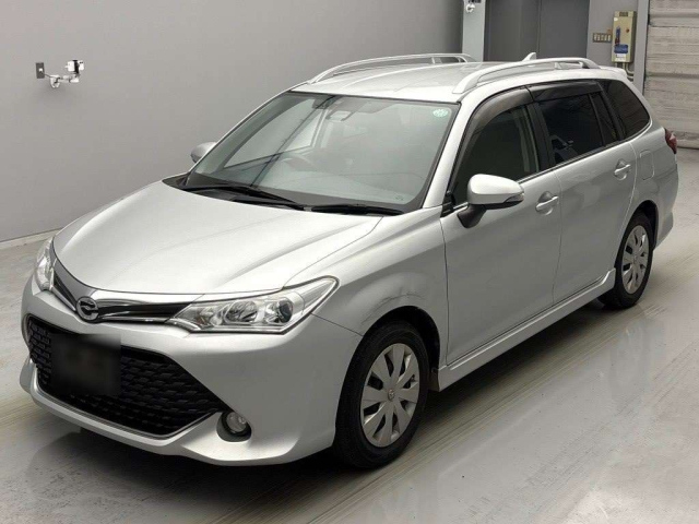 TOYOTA COROLLA FIELDER 2015