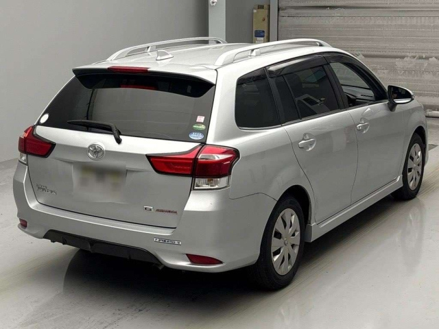 TOYOTA COROLLA FIELDER 2015