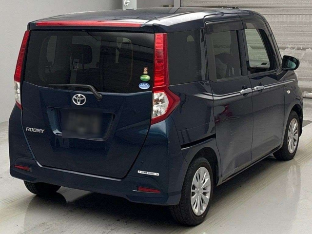 TOYOTA ROOMY 2018