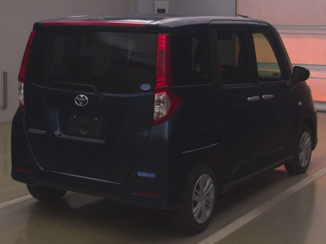 TOYOTA ROOMY 2020