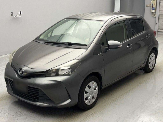 TOYOTA VITZ 2014