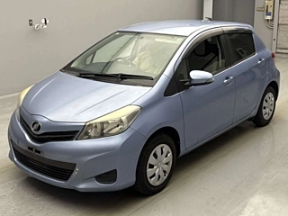 TOYOTA VITZ 2013