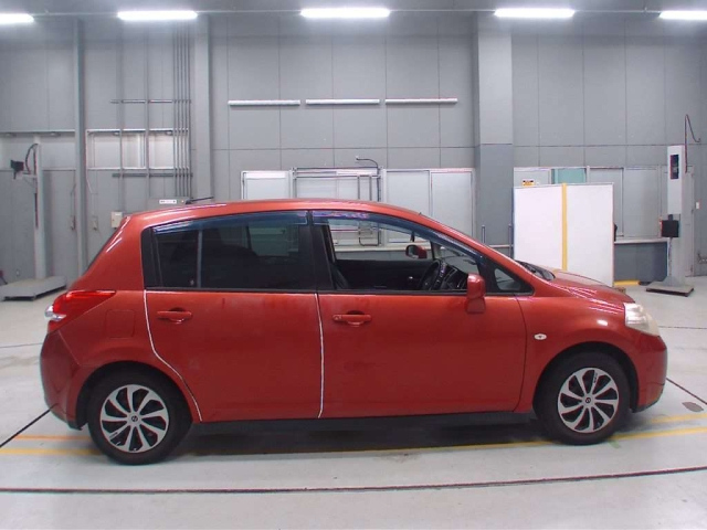 NISSAN TIIDA 2008