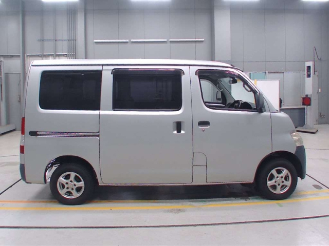 TOYOTA LITE ACE VAN 2012