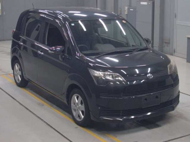 TOYOTA SPADE 2015
