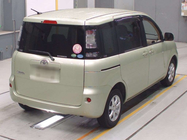 TOYOTA SIENTA 2012