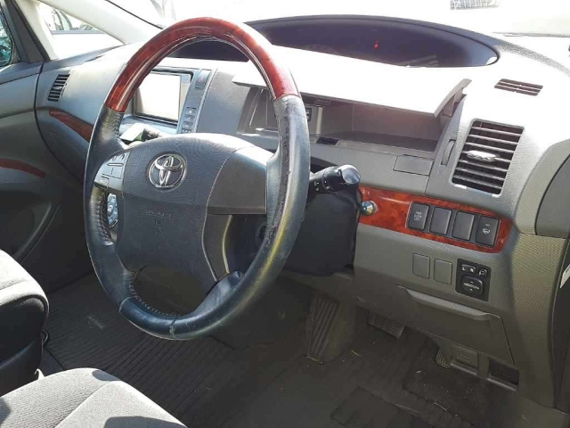 TOYOTA ESTIMA 2009