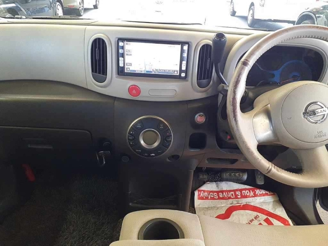 NISSAN CUBE 2009