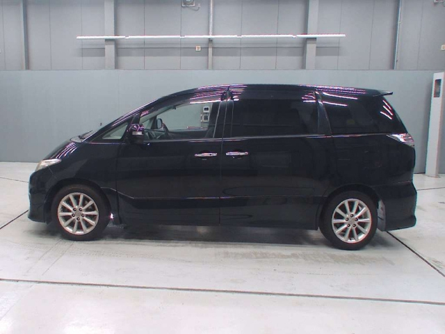 TOYOTA ESTIMA 2009