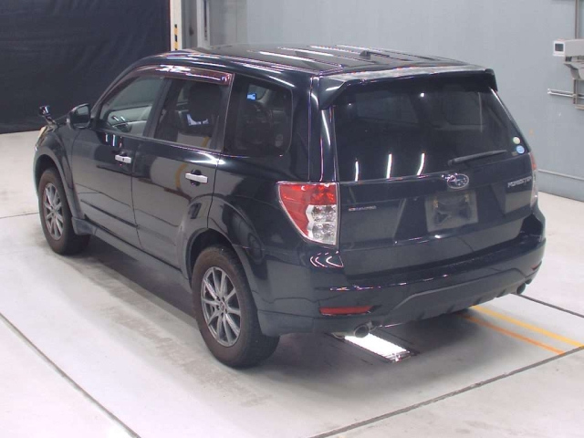 SUBARU FORESTER 2011