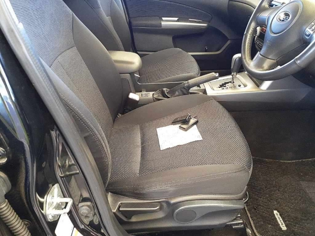 SUBARU FORESTER 2011