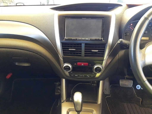 SUBARU FORESTER 2011