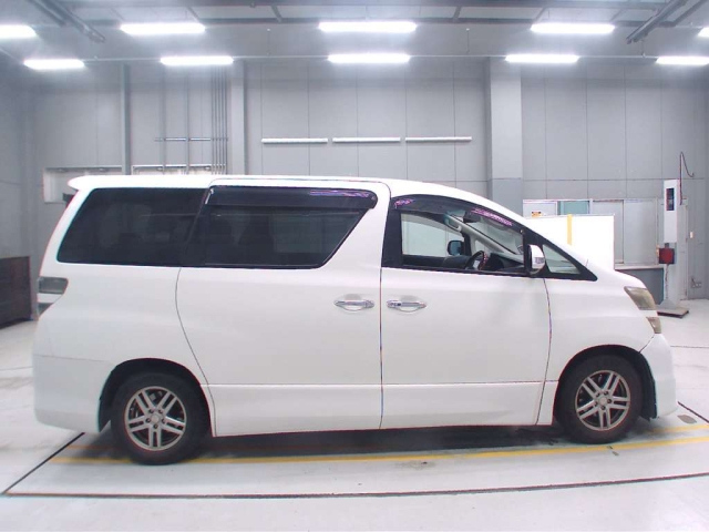 TOYOTA VELLFIRE 2009