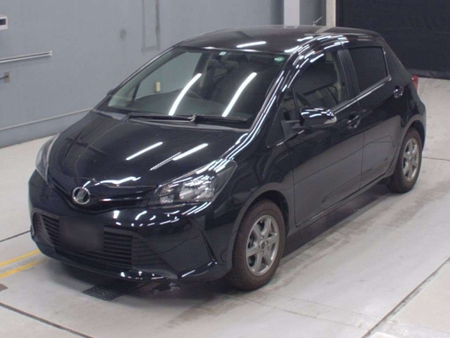 TOYOTA VITZ 2014