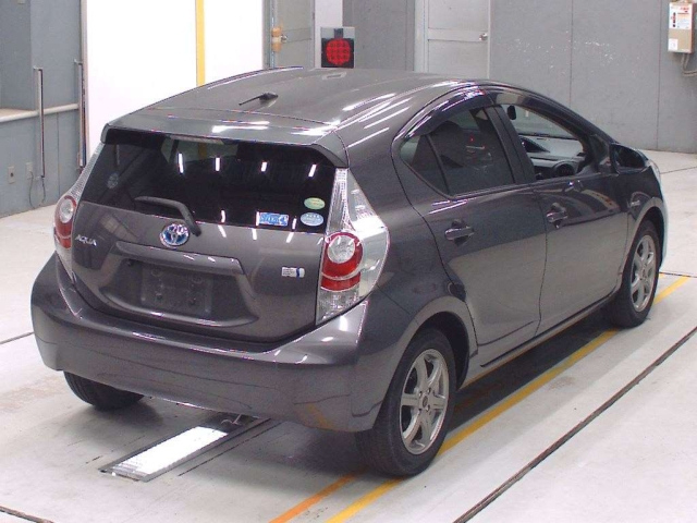 TOYOTA AQUA 2014