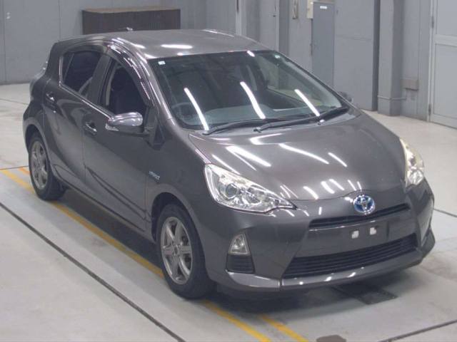 TOYOTA AQUA 2014