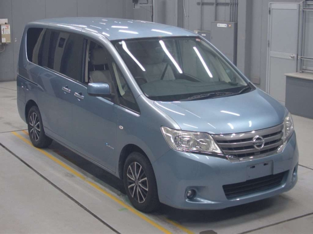 NISSAN SERENA 2012