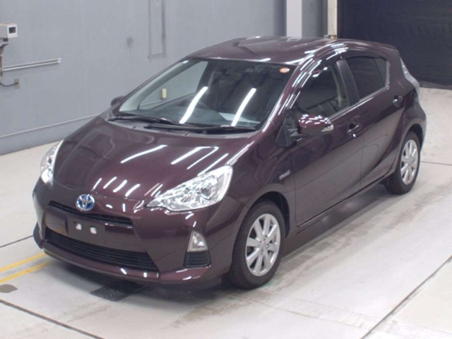 TOYOTA AQUA 2014