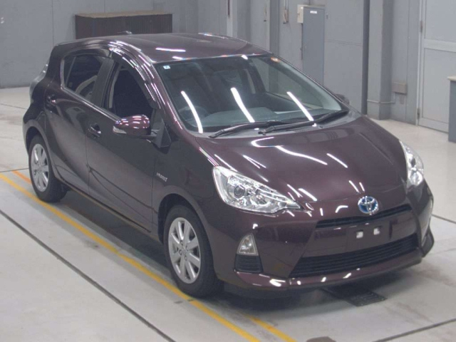 TOYOTA AQUA 2014