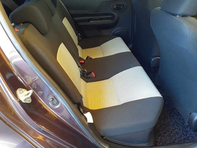 TOYOTA AQUA 2014