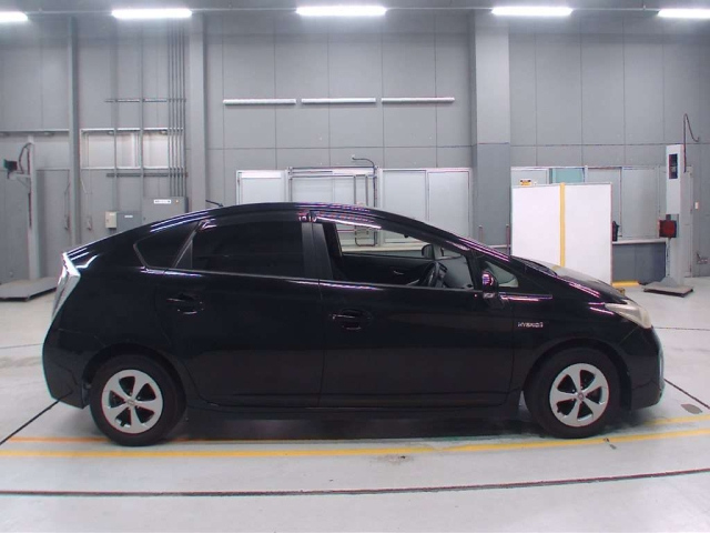 TOYOTA PRIUS 2012