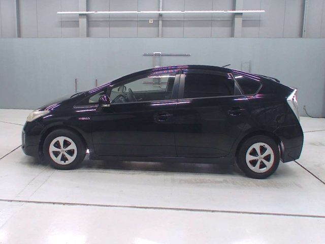 TOYOTA PRIUS 2012