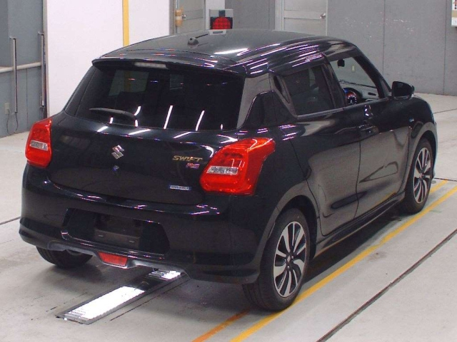 SUZUKI SWIFT 2018