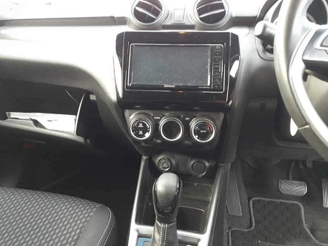 SUZUKI SWIFT 2018