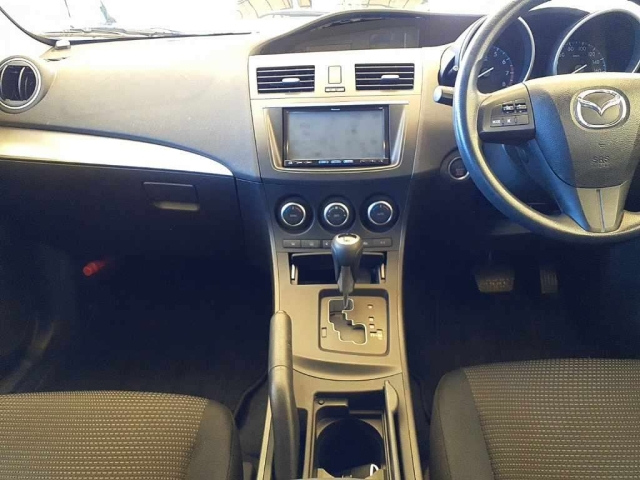 MAZDA AXELA 2012