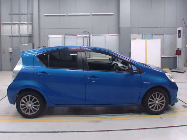 TOYOTA AQUA 2014