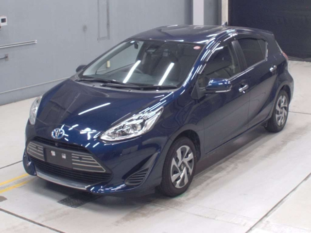TOYOTA AQUA 2020