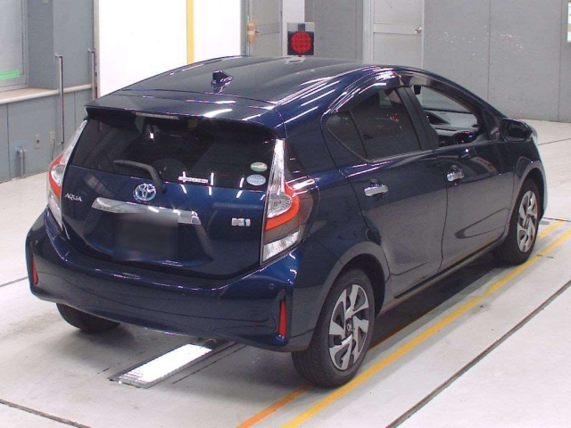 TOYOTA AQUA 2020
