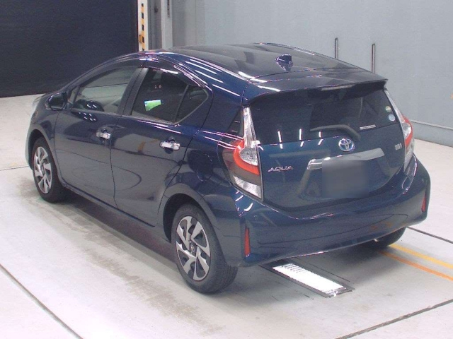 TOYOTA AQUA 2020