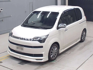 TOYOTA SPADE 2016